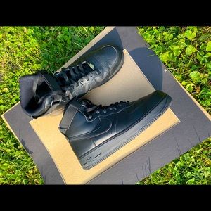 Nike Air Force 1 hi top size 10 black